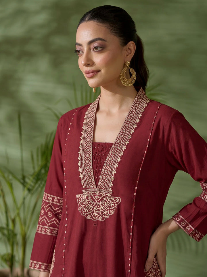 Red Printed Cotton Blend Kurta With Pant &amp; Dupatta