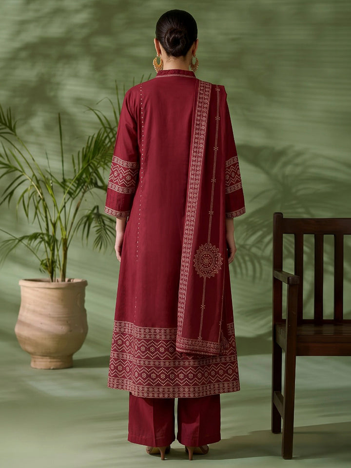 Red Printed Cotton Blend Kurta With Pant &amp; Dupatta