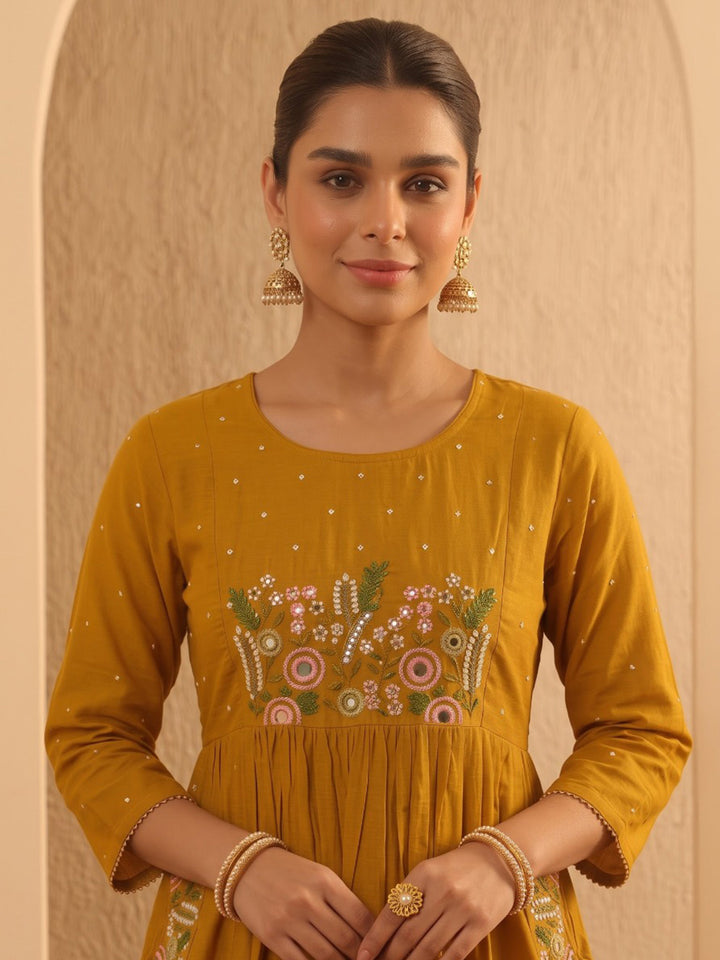 Yellow Printed Cotton Blend Kurta With Pant &amp; Dupatta