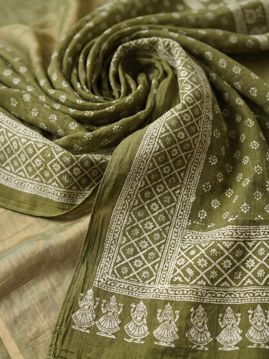 Green Embroidered Cotton Blend Kurta With Pant &amp; Dupatta