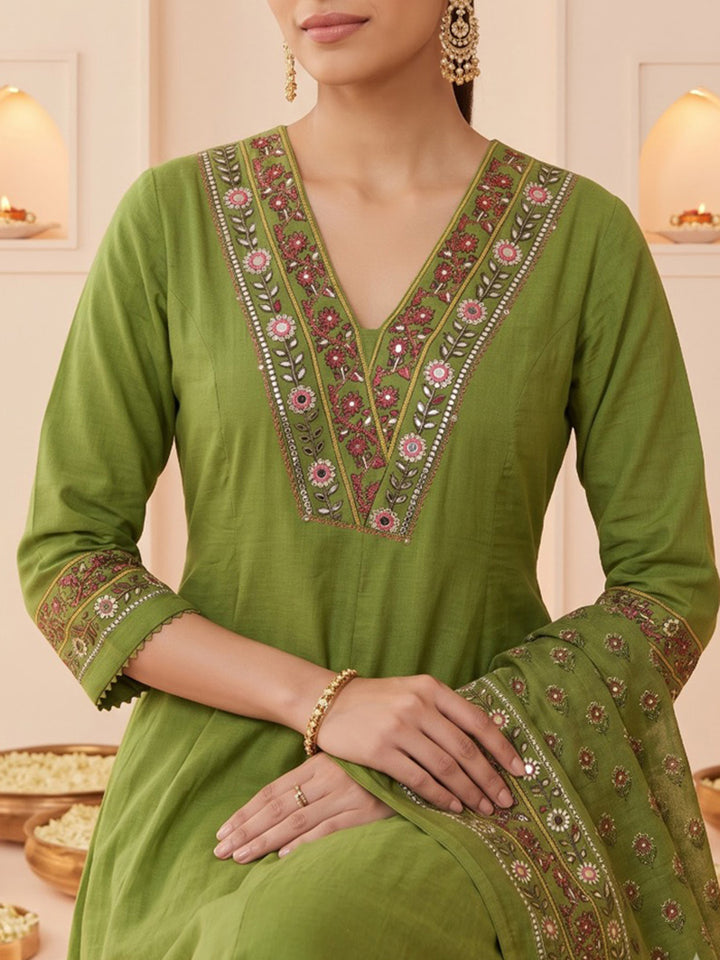 Green Embroidered Cotton Blend Kurta With Pant &amp; Dupatta