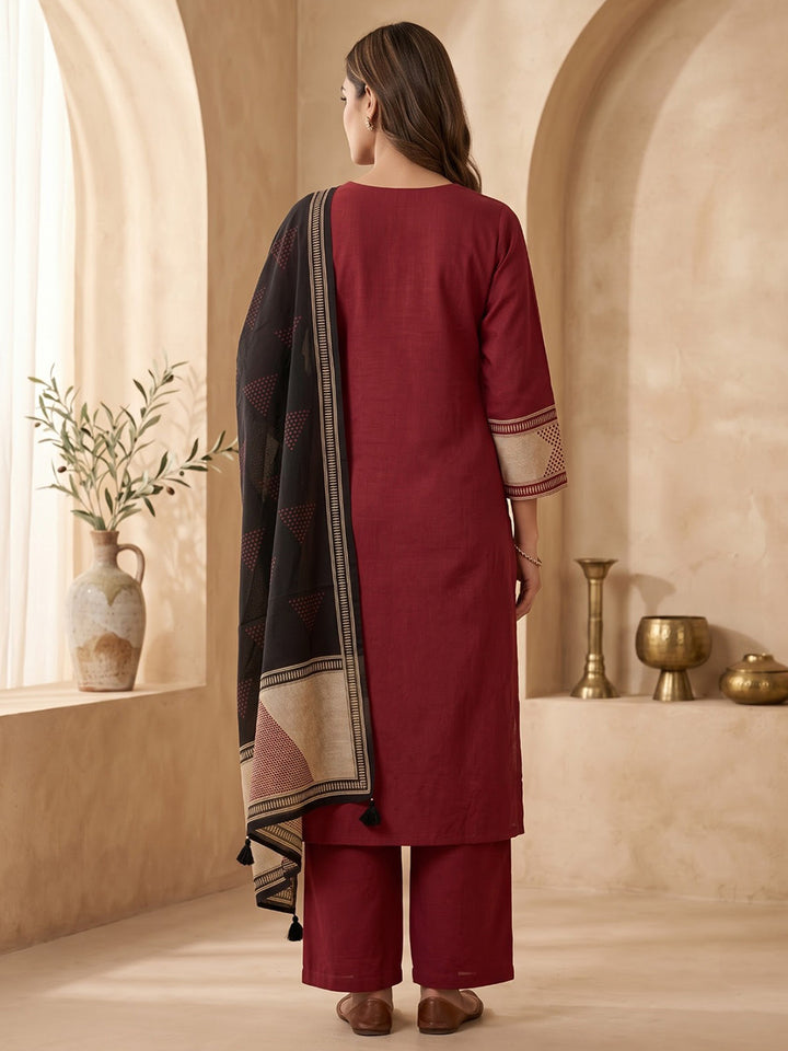 Maroon Printed Cotton Blend Kurta With Pant &amp; Dupatta