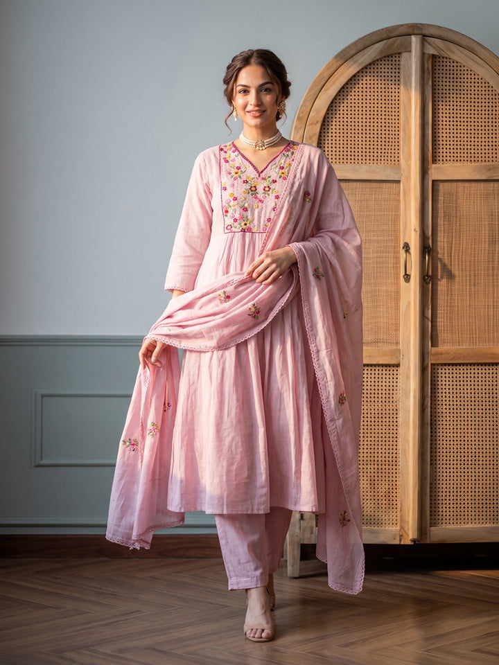 Pink Embroidered Chanderi Kurta With Pant &amp; Dupatta