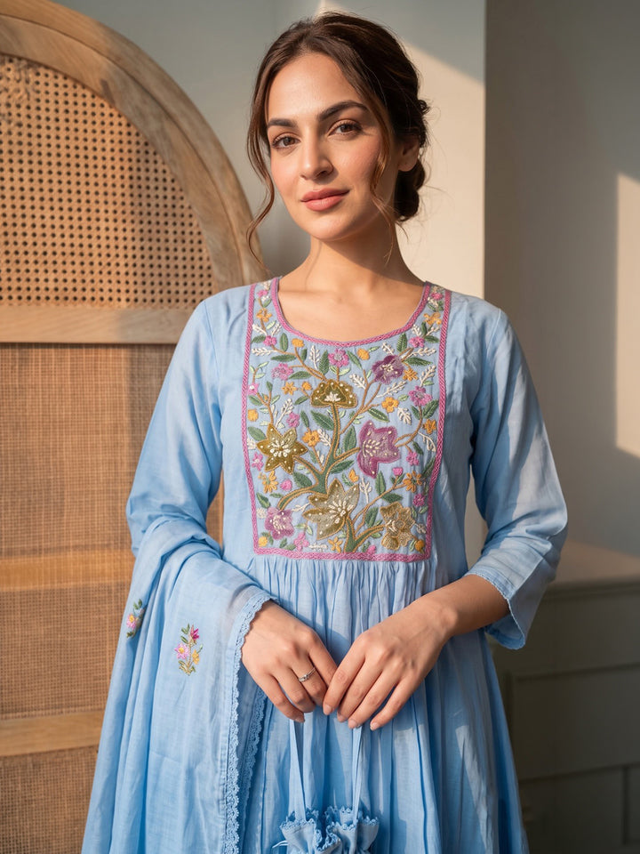 Blue Embroidered Chanderi Kurta With Pant &amp; Dupatta