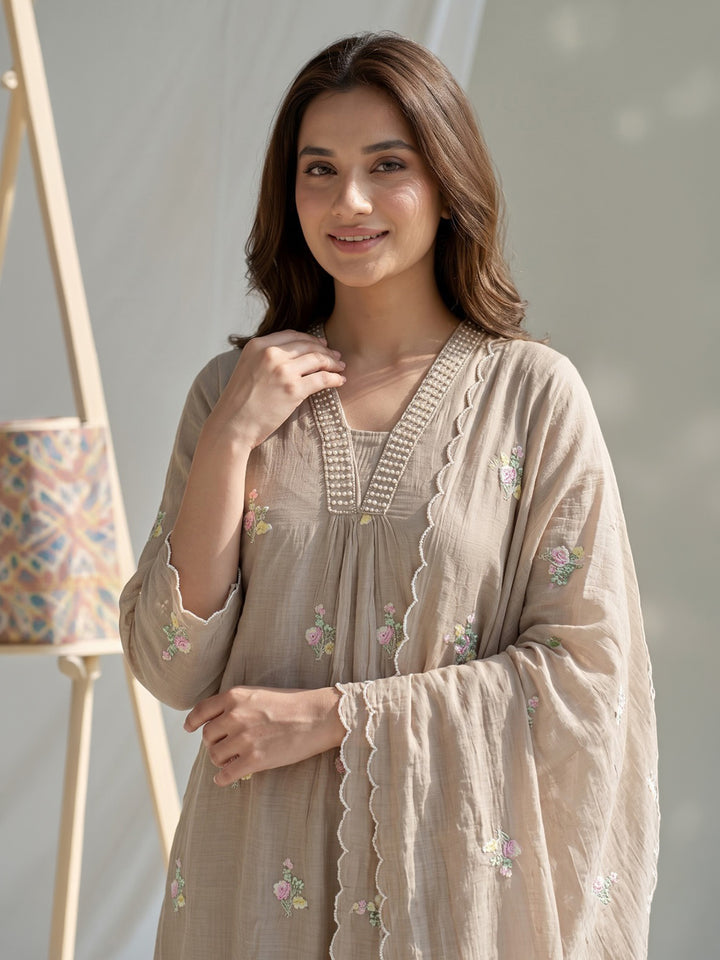 Beige Embroidered Chanderi Kurta With Pant &amp; Dupatta