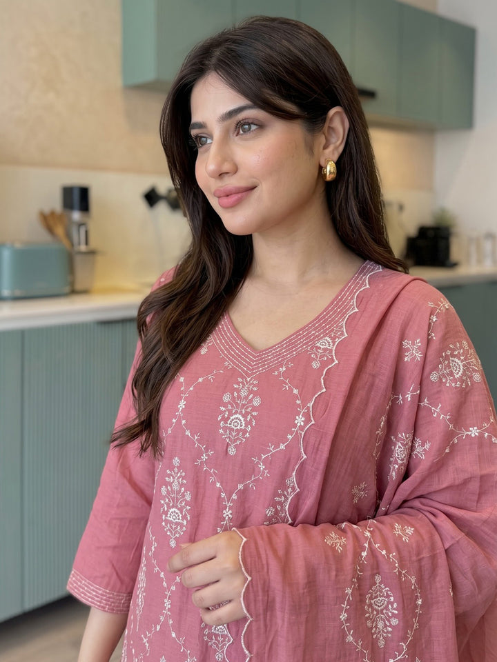 Pink Embroidered Chanderi Kurta With Pant &amp; Dupatta