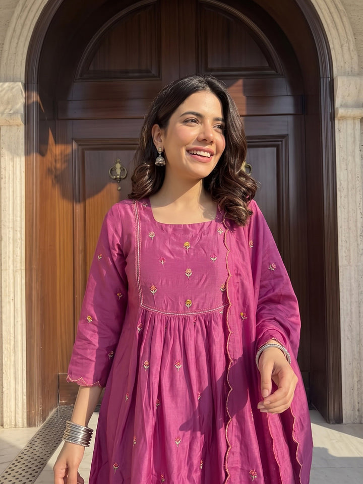 Pink Printed Chanderi Kurta With Pant &amp; Dupatta