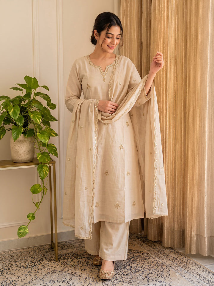 Cream Embroidered Chanderi Kurta With Pant &amp; Dupatta