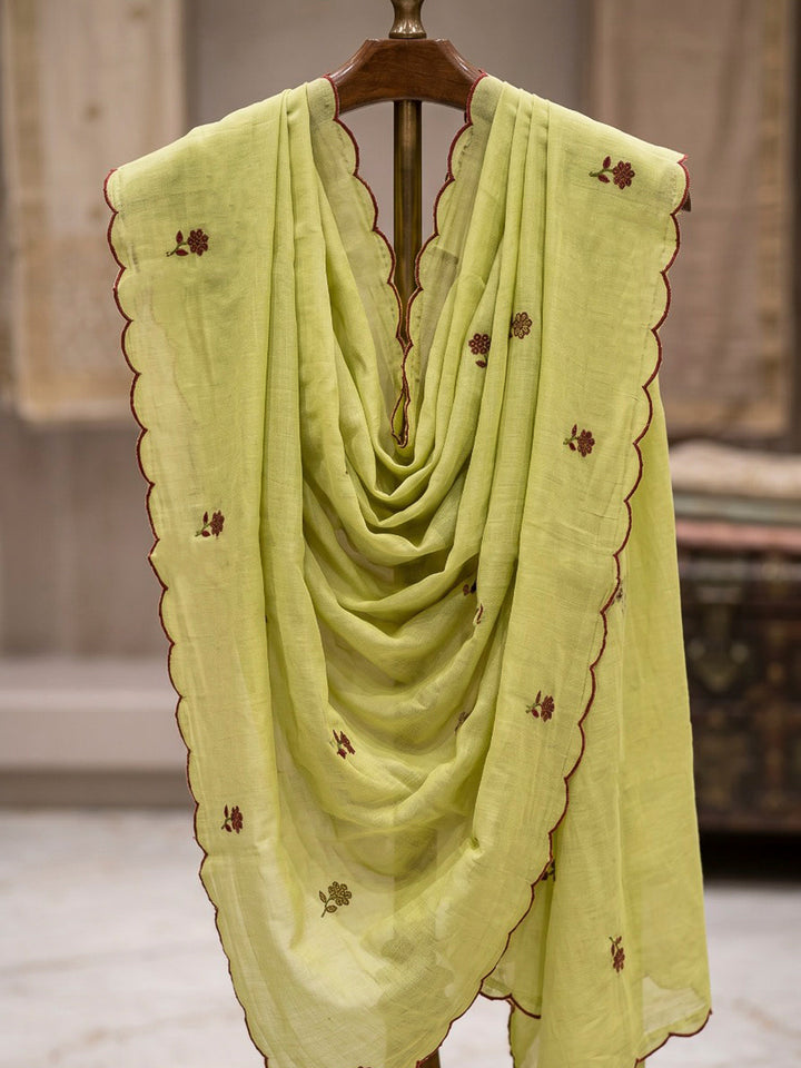 Green Embroidered Chanderi Kurta With Pant &amp; Dupatta