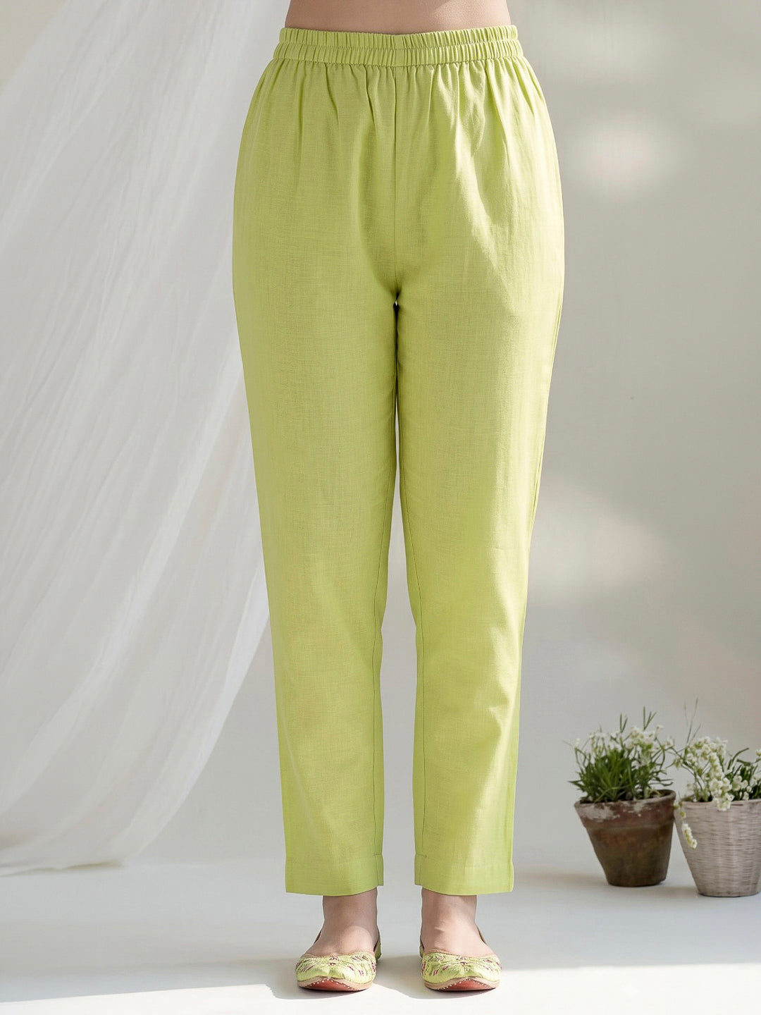 Green Embroidered Chanderi Kurta With Pant &amp; Dupatta