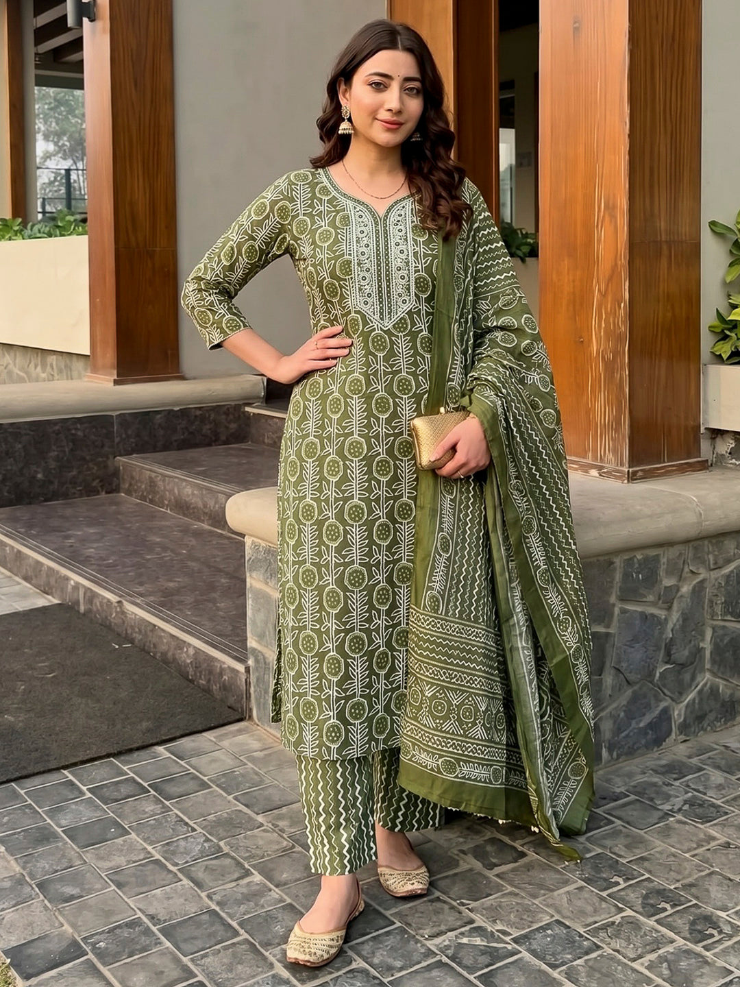 Green Printed Cotton Blend Kurta With Pant &amp; Dupatta