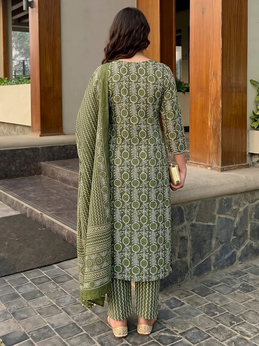 Green Printed Cotton Blend Kurta With Pant &amp; Dupatta