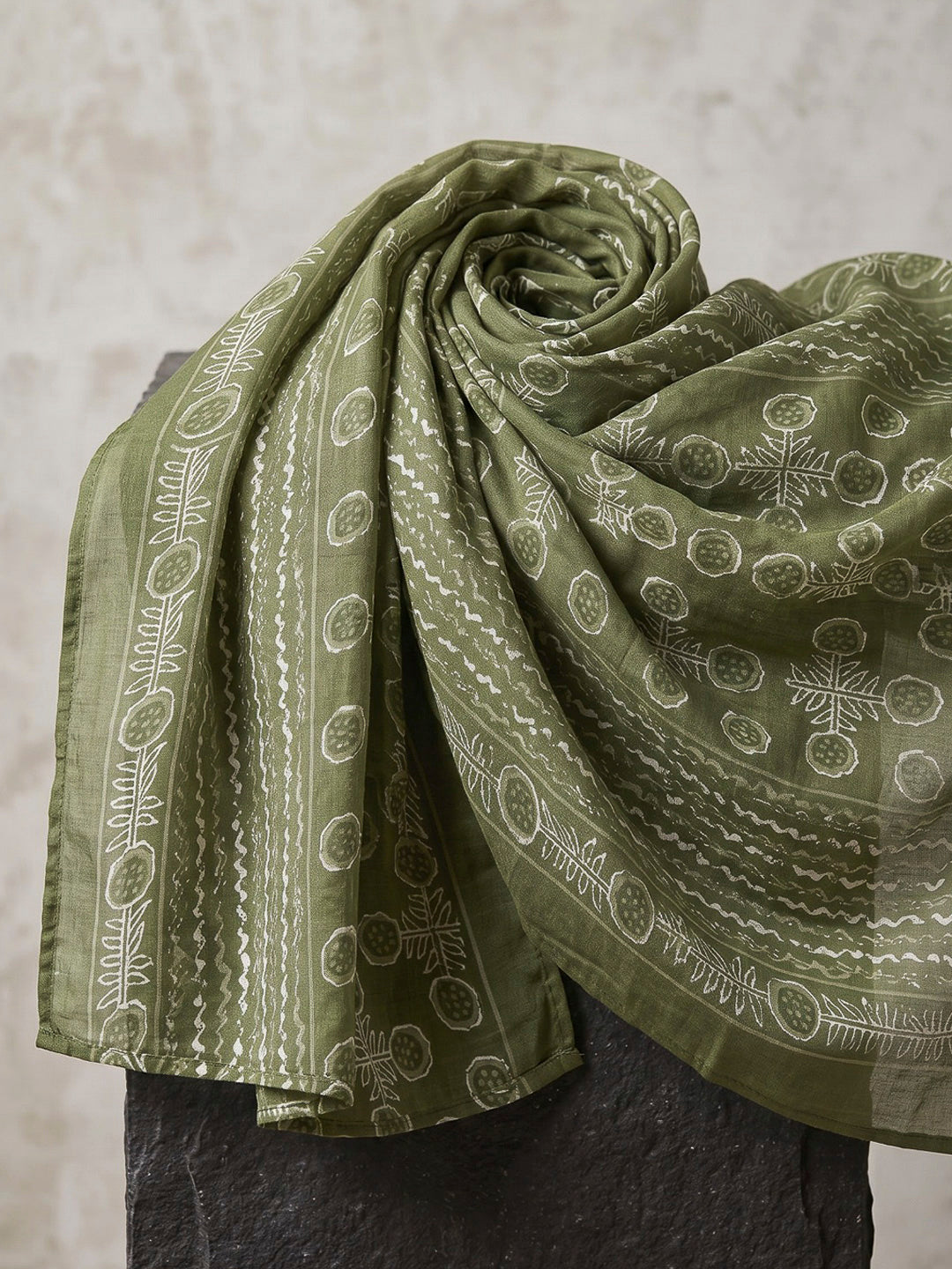 Green Printed Cotton Blend Kurta With Pant &amp; Dupatta