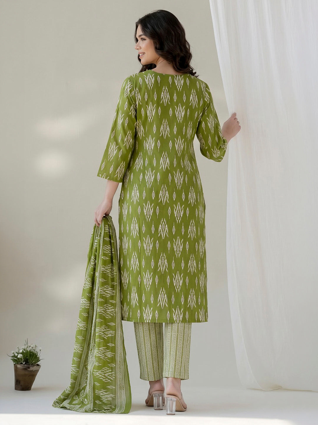 Green Printed Cotton Blend Kurta With Pant &amp; Dupatta