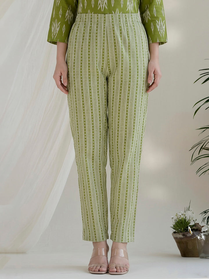 Green Printed Cotton Blend Kurta With Pant &amp; Dupatta