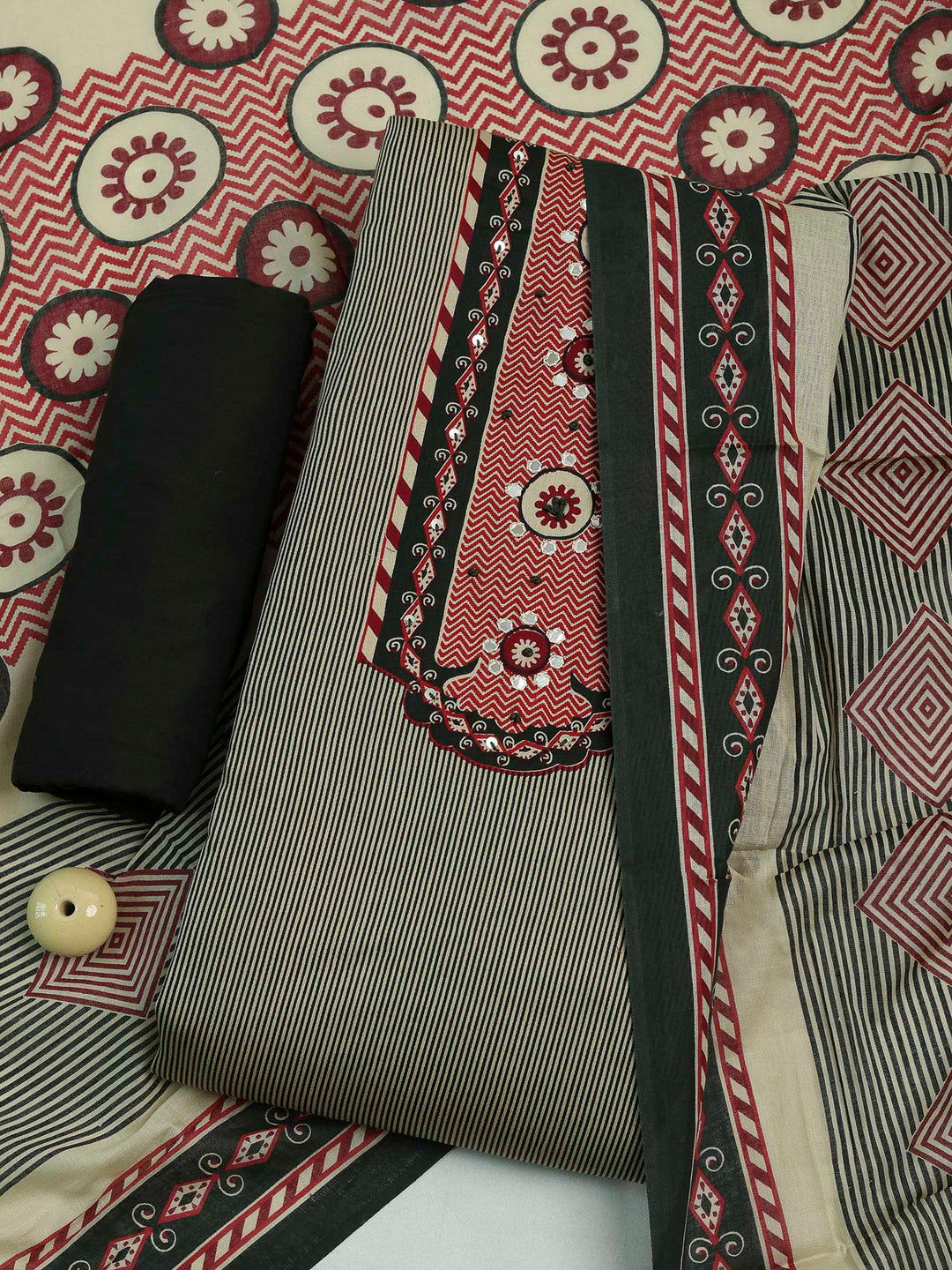 Green Cotton Blend Printed Unstitched Dress Material