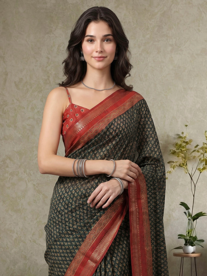 Green Cotton Blend Printed Saree