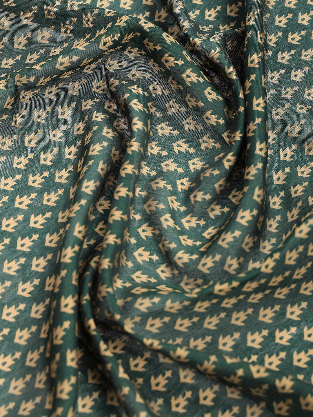 Green Cotton Blend Printed Saree