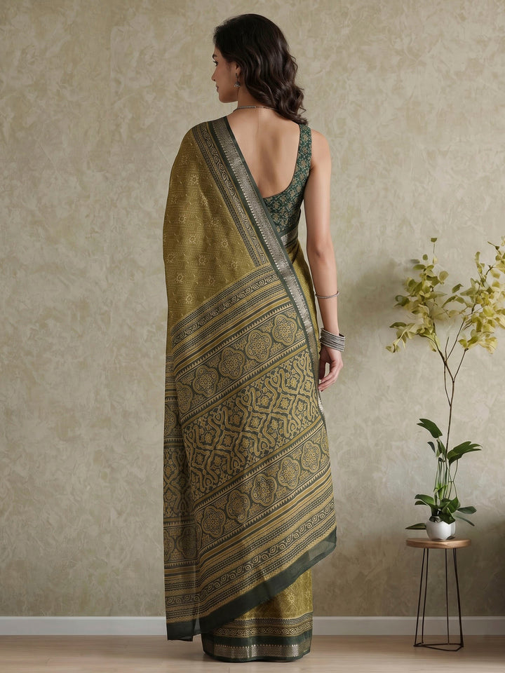 Green Cotton Blend Printed Saree
