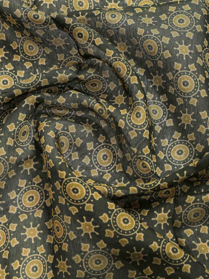 Green Cotton Blend Printed Saree