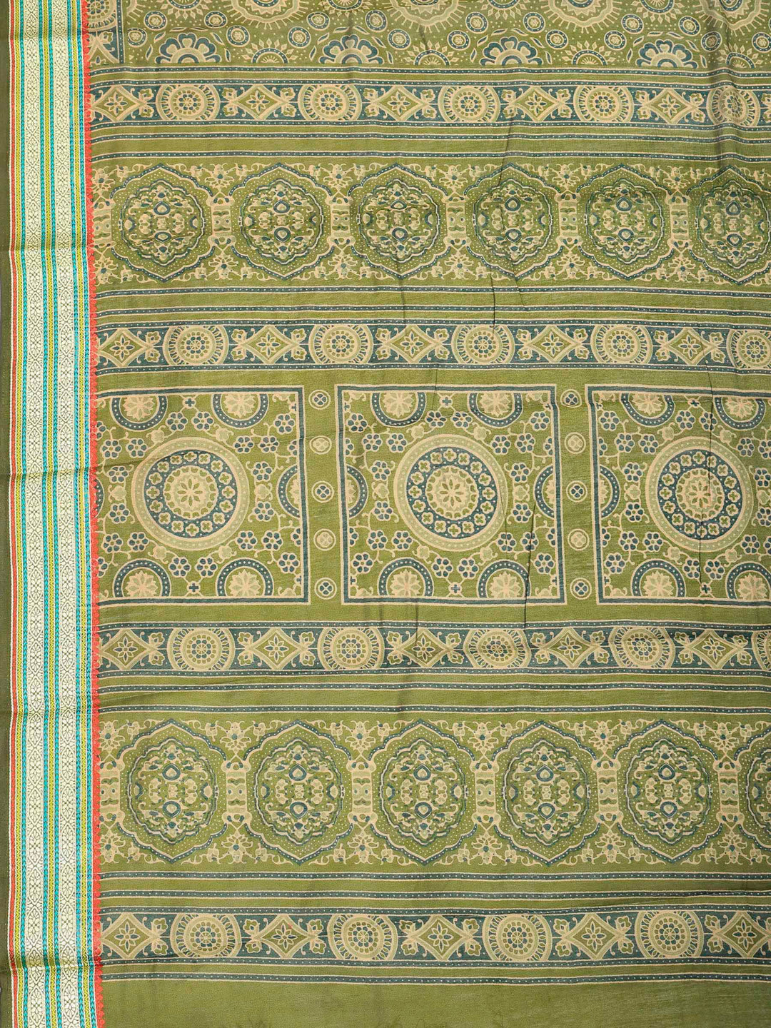 Green Cotton Blend Printed Saree