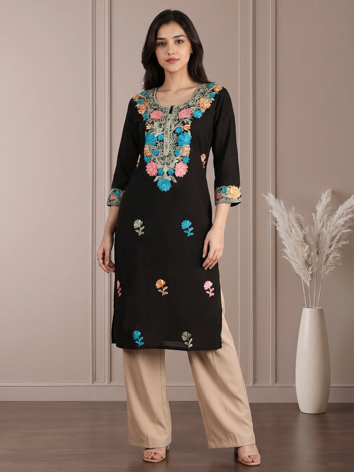 Black Cotton Blend Embroidered Kurta