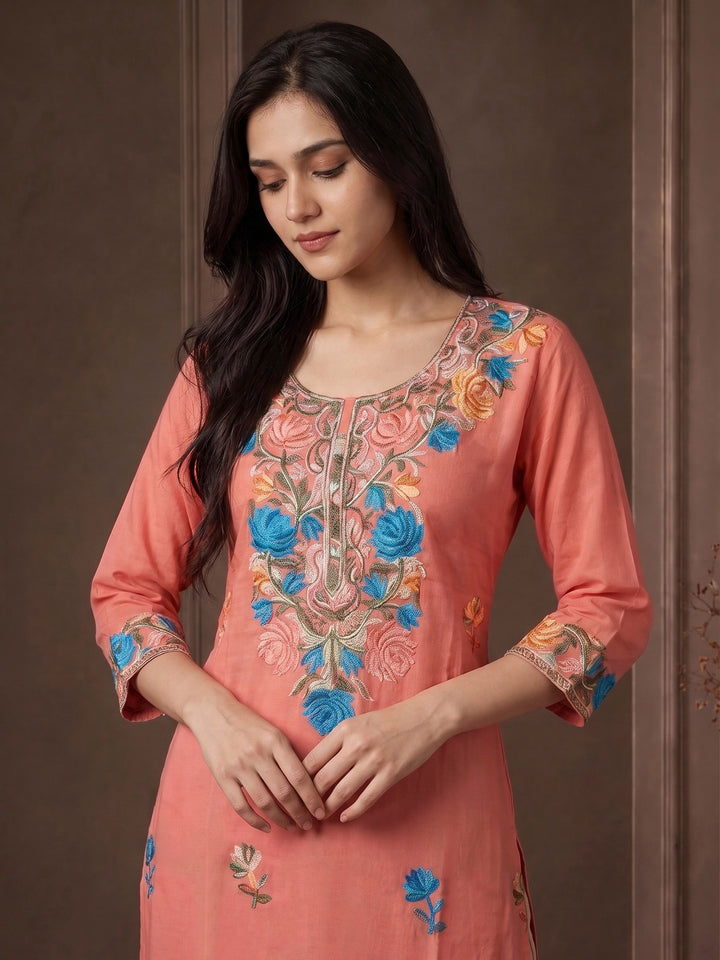 Pink Cotton Blend Embroidered Kurta