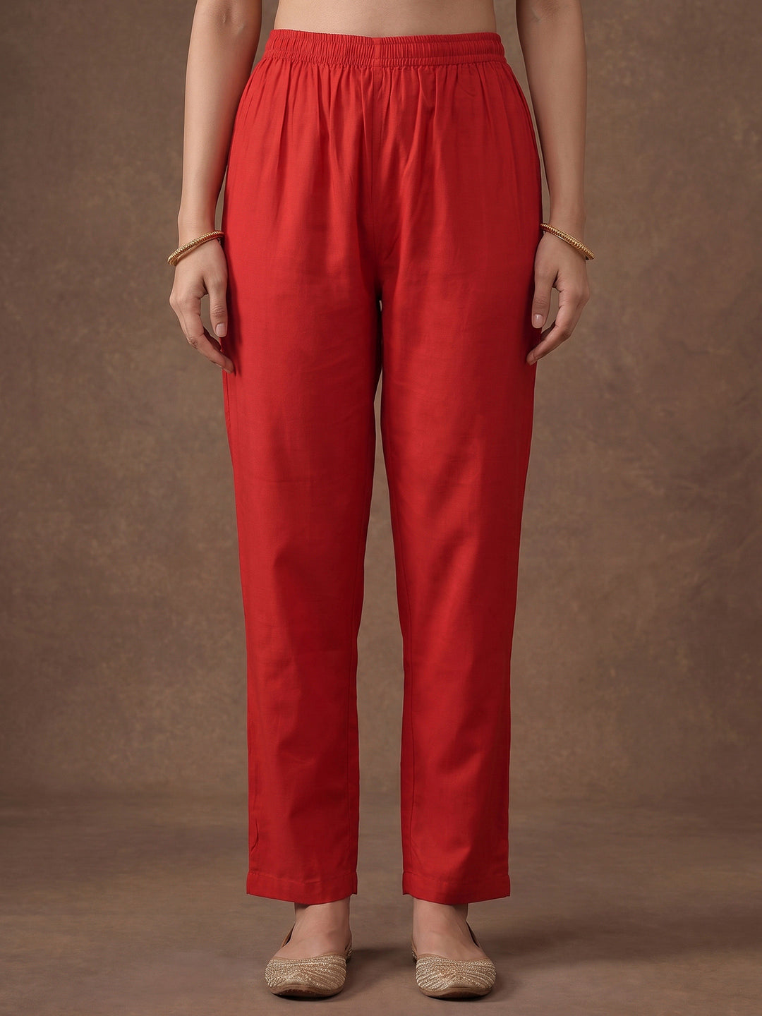 Red Embroidered Chanderi Kurta With Pant &amp; Dupatta