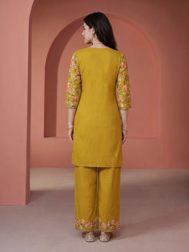 Mehndi Embroidered Cotton Blend Kurta Set