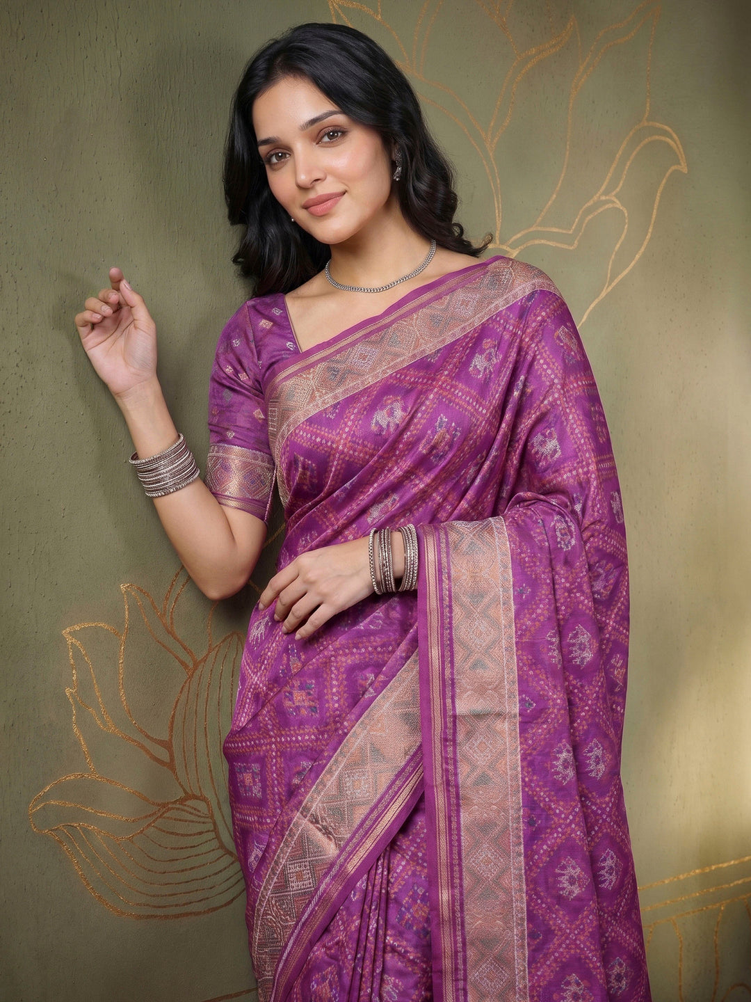 Magenta Art Silk Woven Saree