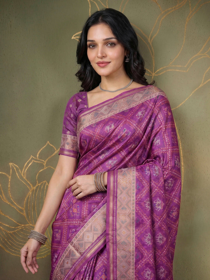 Magenta Art Silk Woven Saree