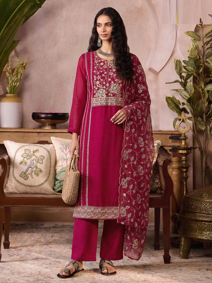 Pink Organza Embroidered Kurta With Pant &amp; Dupatta