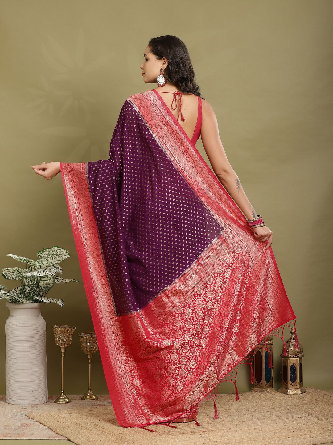 Polka Dot Woven Booti Crepe Saree
