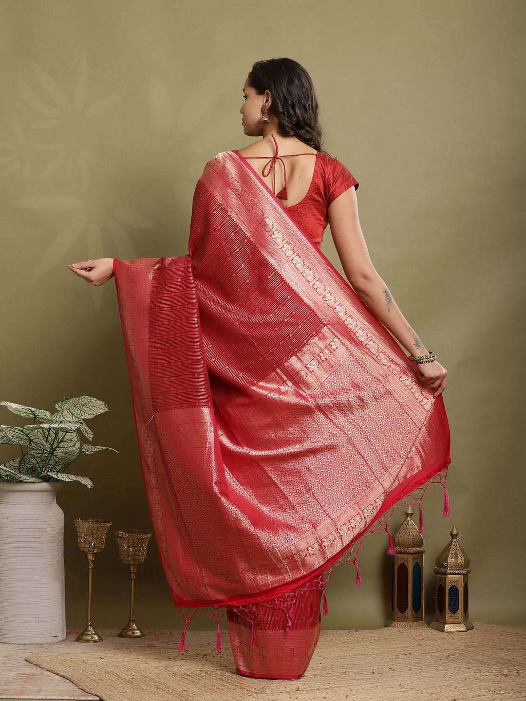 Plain Crepe Saree