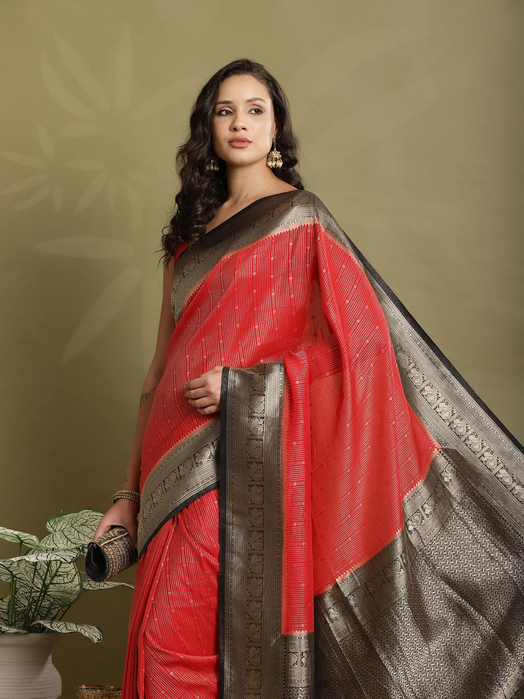 Plain Crepe Saree