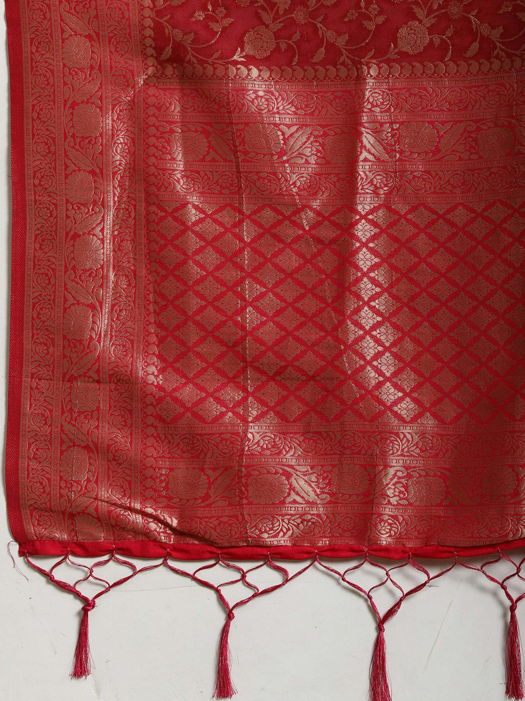 Plain Crepe Saree