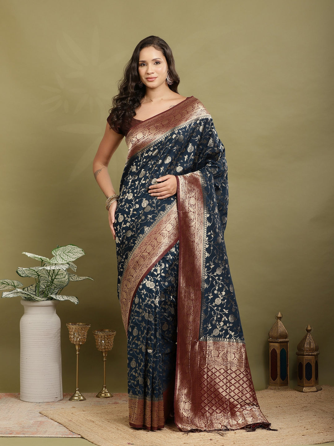 Plain Crepe Saree