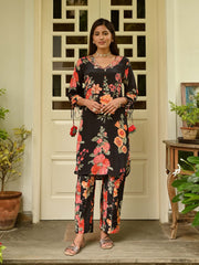 Floral Printed Crepe Kurta With Pants