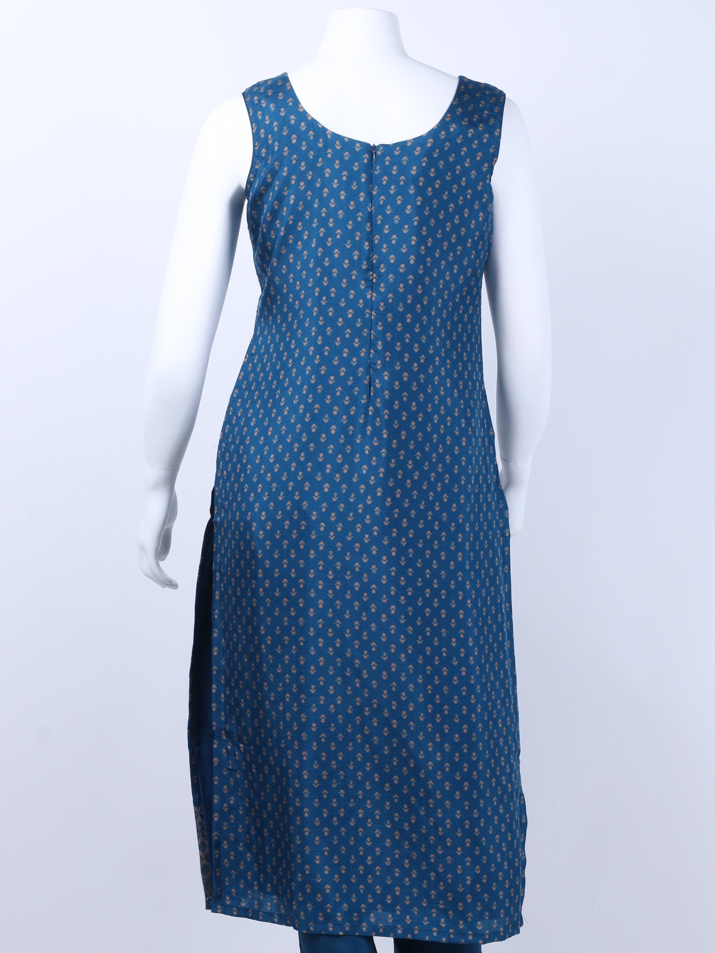 Bandhani Printed Organza Kurta With Pants & Dupatta