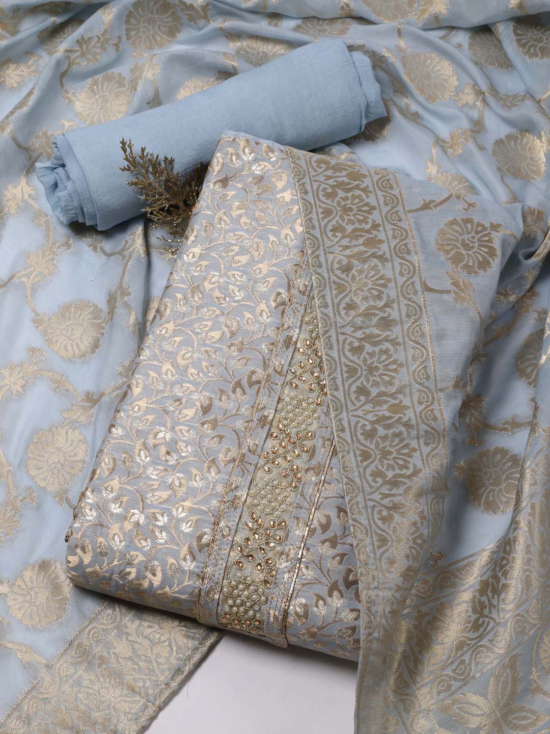Unstitched suits