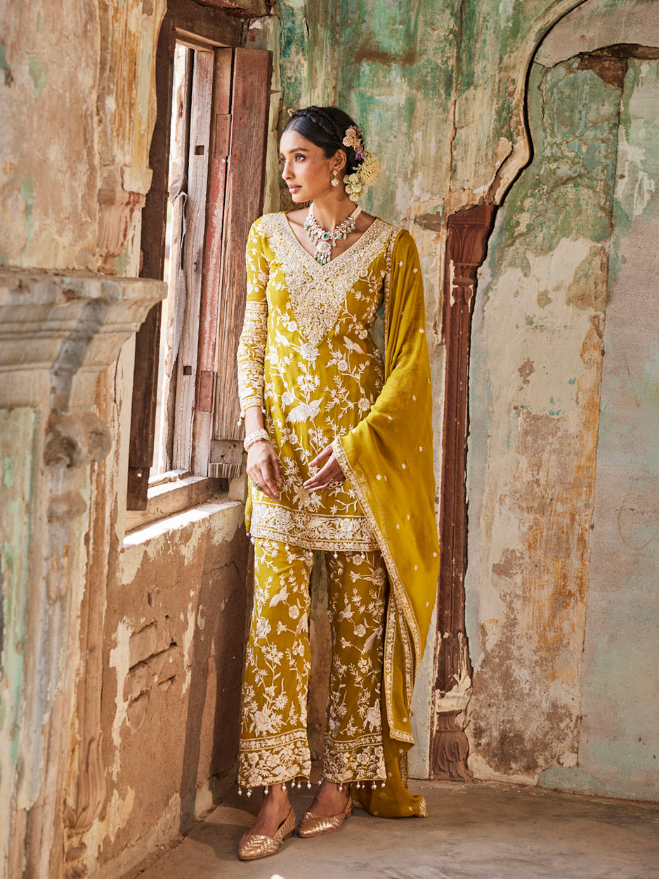 Parsi Jaal Embroidery Georgette Kurti With Pants & Dupatta