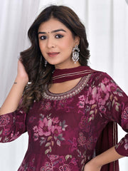 Neck Embroidered Printed Chanderi Kurta With Pants & Dupatta