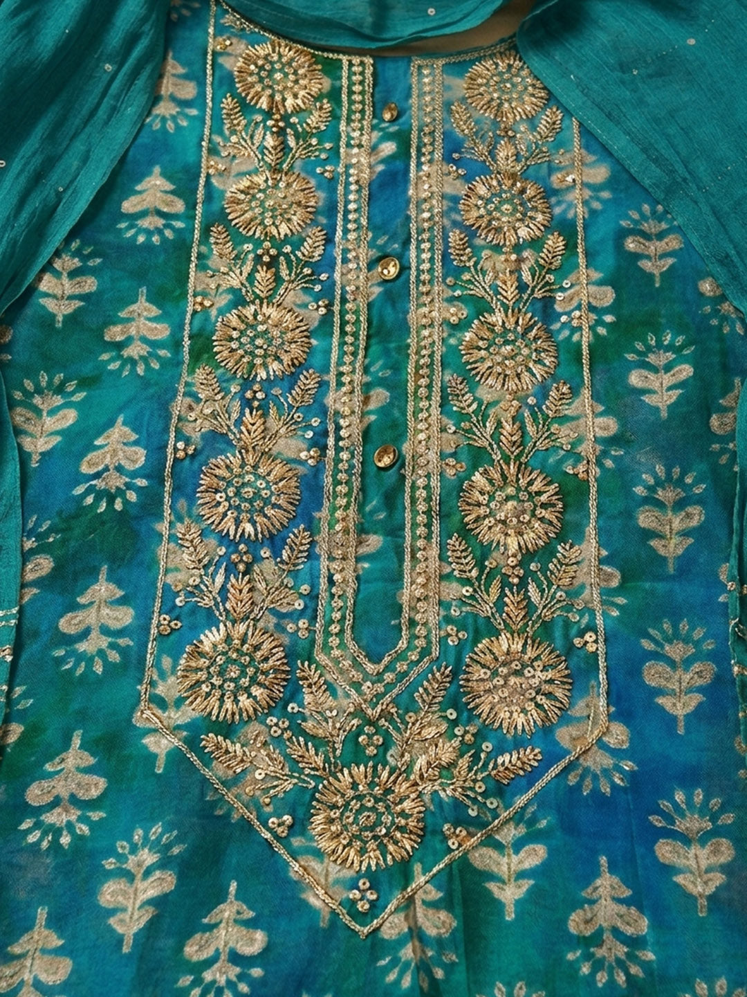 Firozee Embroidery Cotton Blend Unstitched Dress Material