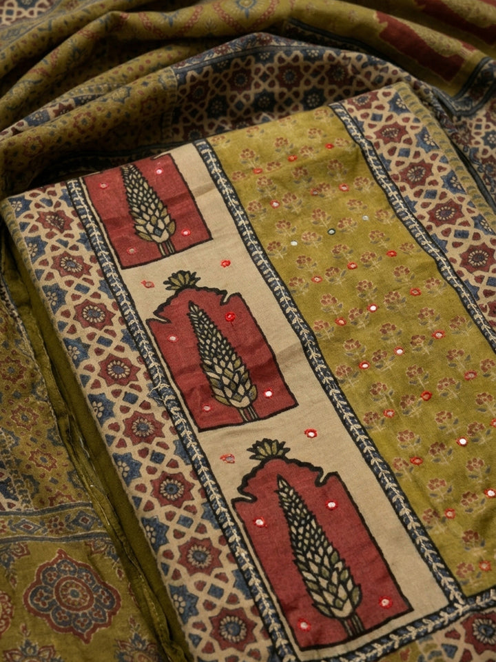 Mehndi Printed Muslin Unstitched Suit &amp; Pant With Muslin Dupatta