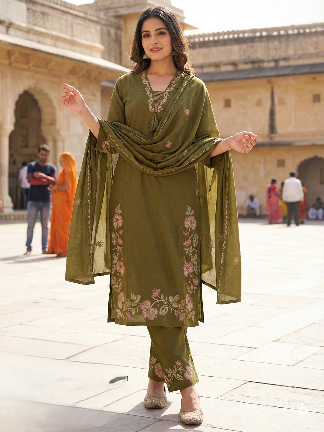 Green Printed Cotton Blend Kurta With Pant &amp; Dupatta