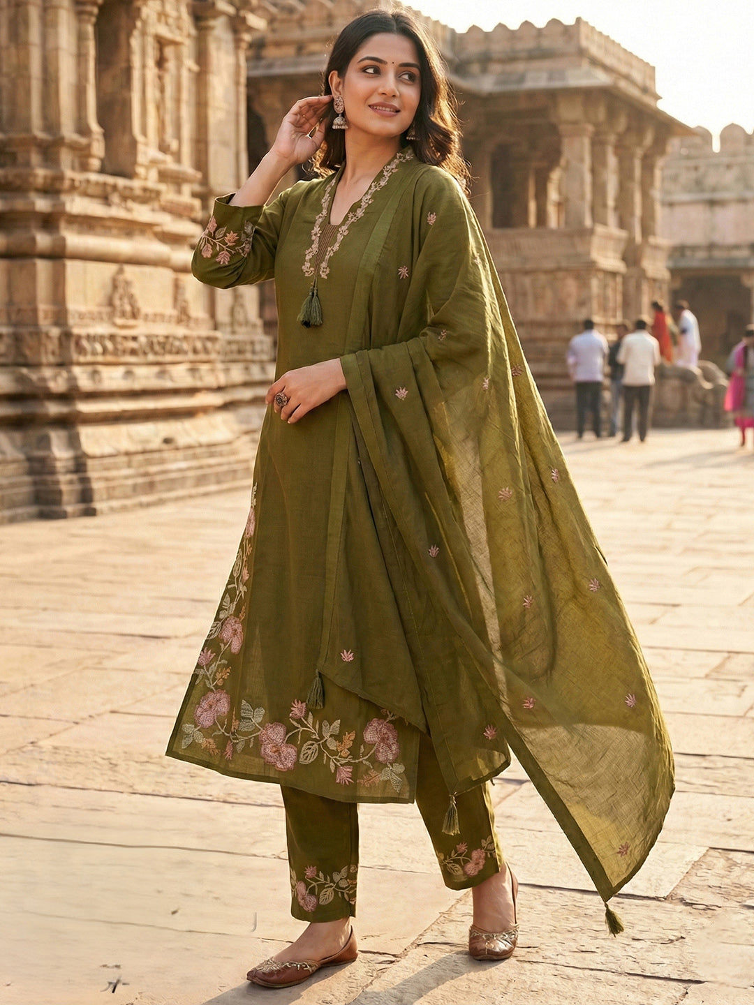 Green Printed Cotton Blend Kurta With Pant &amp; Dupatta