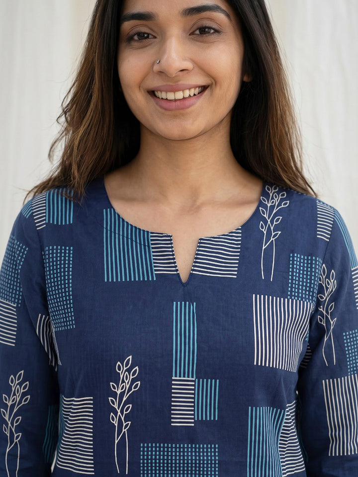 Blue Printed Cotton Blend Kurta Set