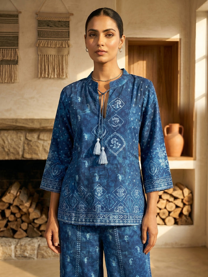 Blue Printed Crepe Round Neck Straight Kurta With Pant