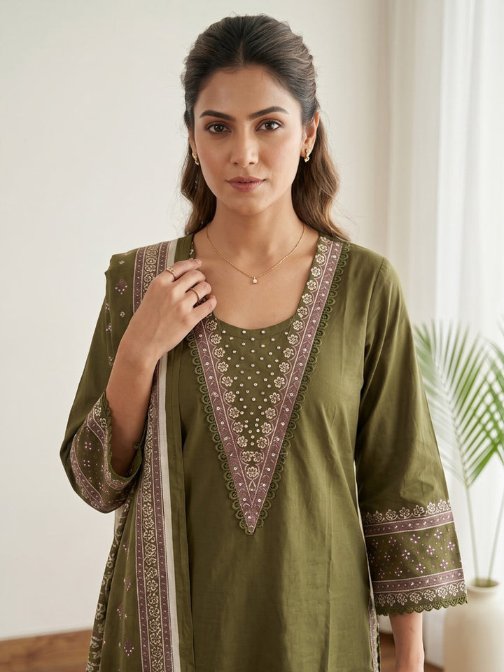 Green Printed Cotton Blend Kurta With Pant &amp; Dupatta