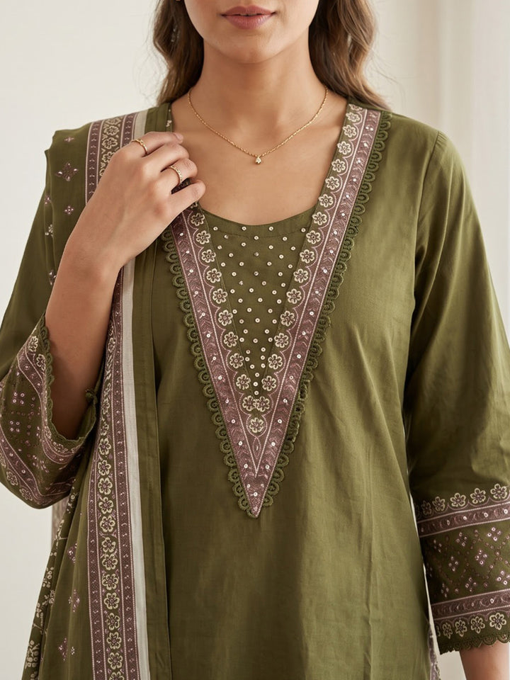Green Printed Cotton Blend Kurta With Pant &amp; Dupatta
